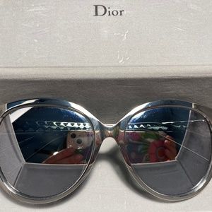 Christian Dior Diorama2 Silver Metallic Mirrored Sunglasses Cat Eye